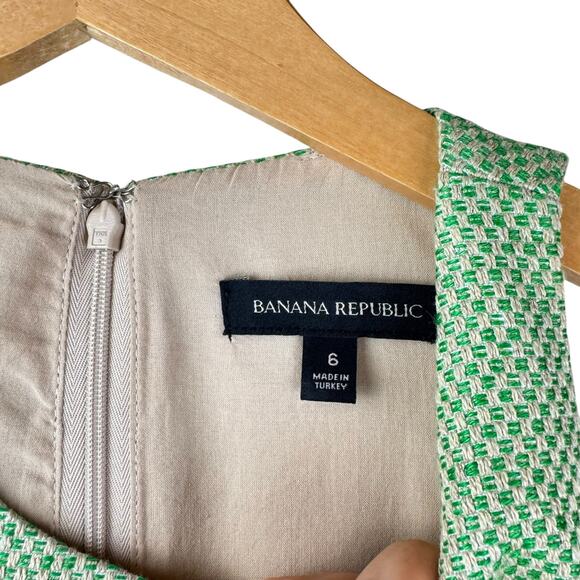 Banana Republic Kelly Green & Tan Gingham Tweed Sleeveless Fit & Flare Dress - Picture 9 of 10